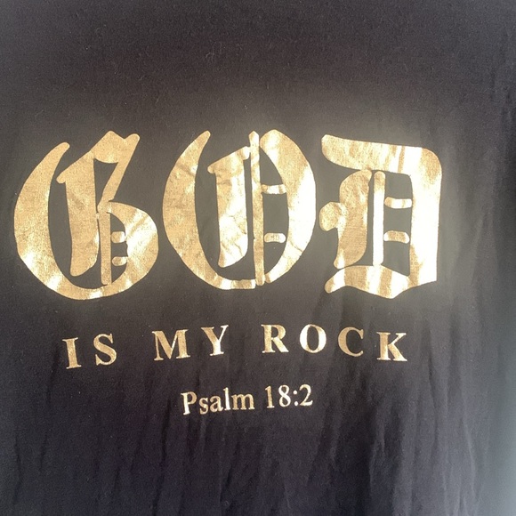 🖤 Tee - Picture 2 of 5